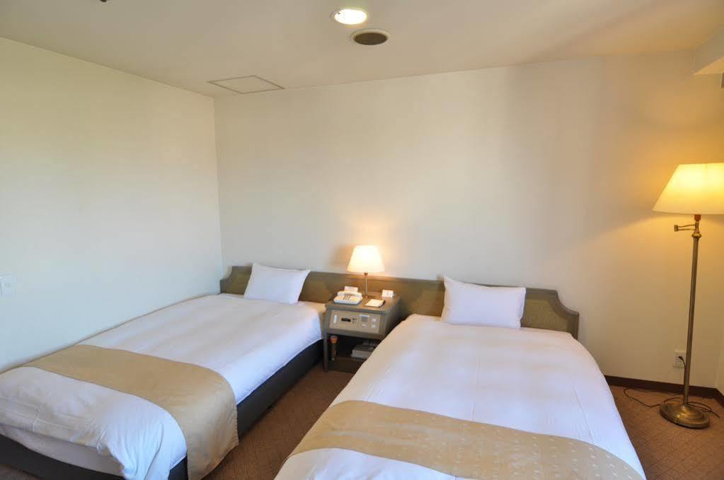 Loisir Hotel Йоккаити Экстерьер фото